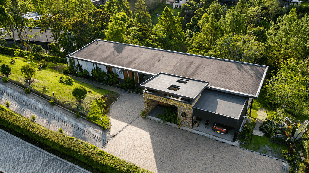 The Monte Sereno grounds and gated community from above